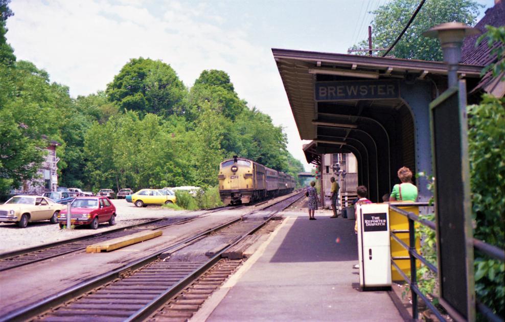 CR 5042 MetroNorth FL9, Brewster, NY. 8/14/84 Conrail Photo Archive